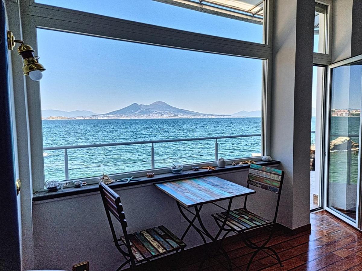 La Casa Sull' Acqua Leilighet Napoli Eksteriør bilde