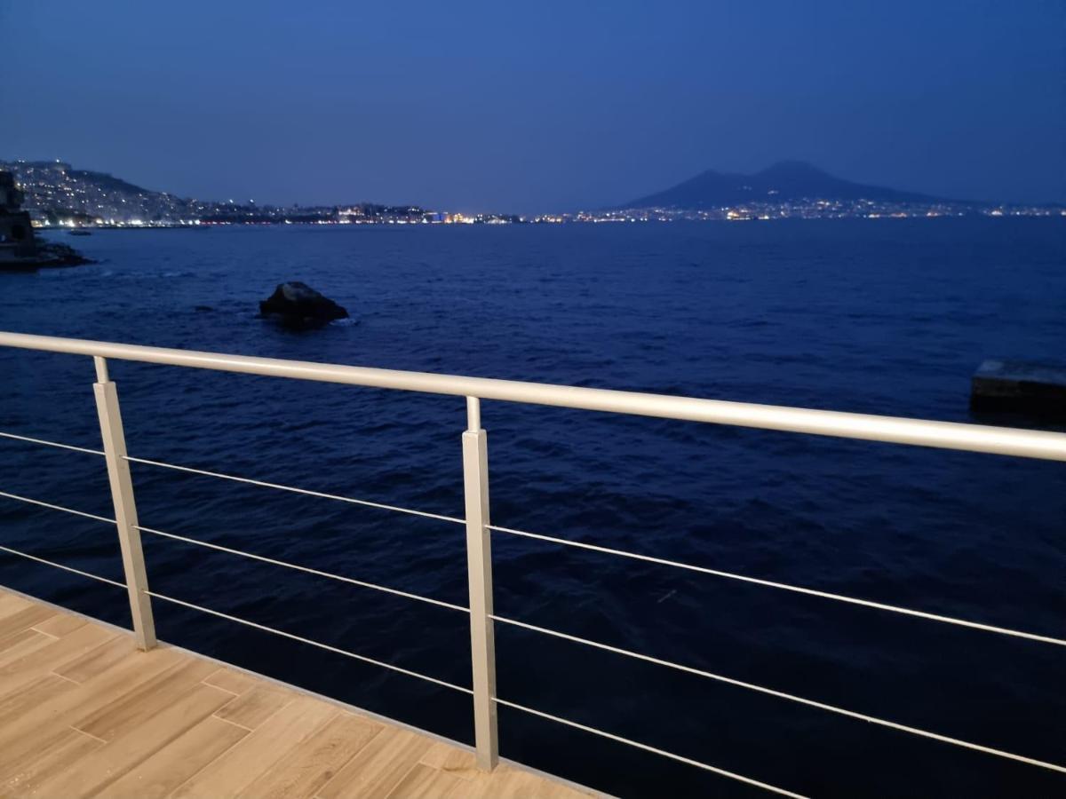 La Casa Sull' Acqua Leilighet Napoli Eksteriør bilde